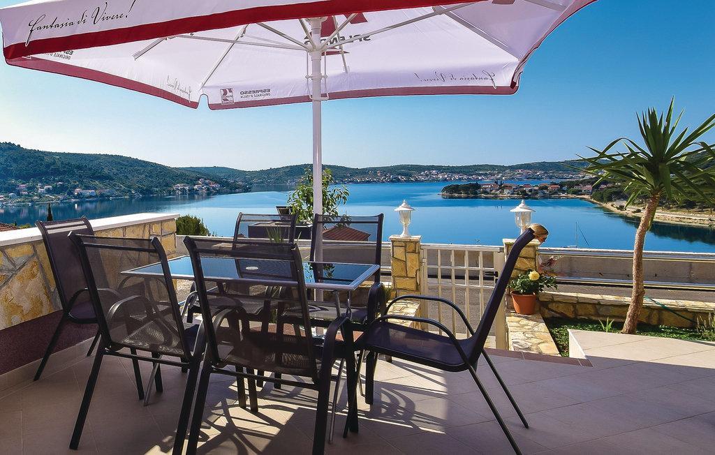Apartment Rogoznica 로고즈니차 외부 사진